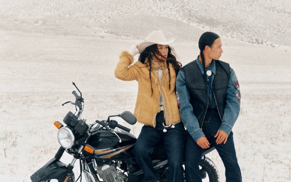 Clarks Originals 携手于佳白推出「沙漠旅途」系列