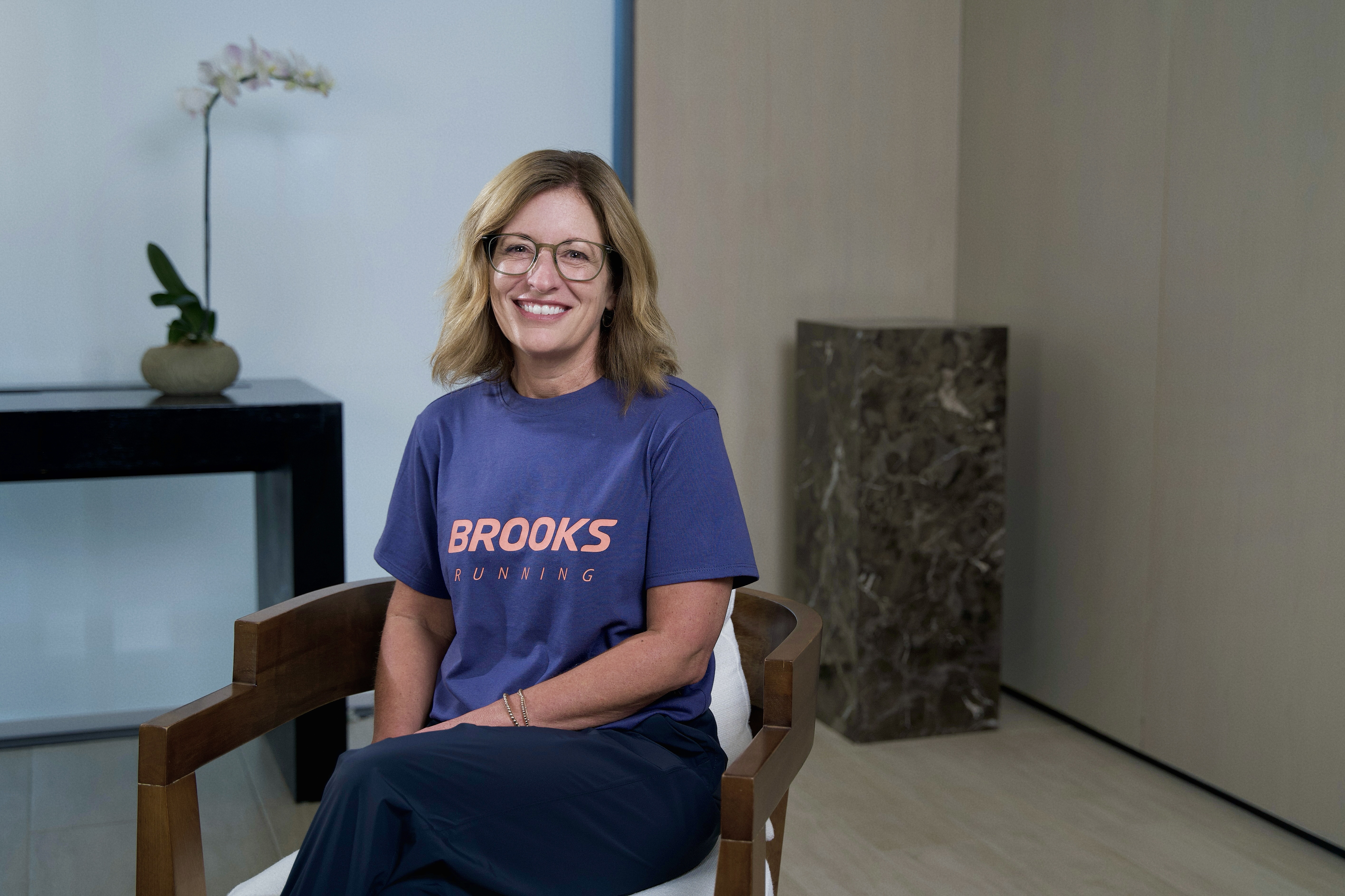 对话 Brooks 全球 CMO Melanie Allen：零售与门店